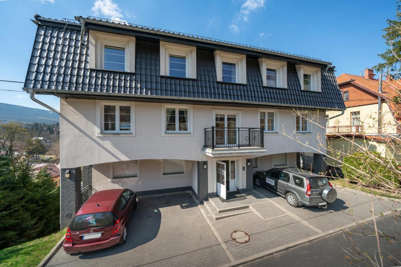 Rentplanet - Apartamenty Pstrowskiego Szklarska Poreba Extérieur photo